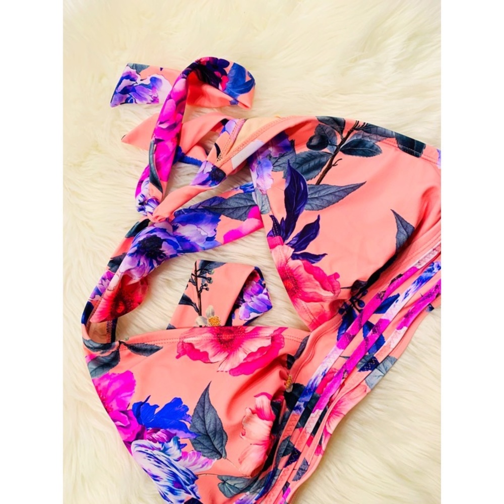 PINK Victoria’s Secret Halter Tropical✨MEDIUM